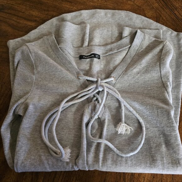 Patty Boutik Women's LS Gray Shirt Size (S) Slimfit V-Neck w/Cord Tie Closure - Picture 4 of 9